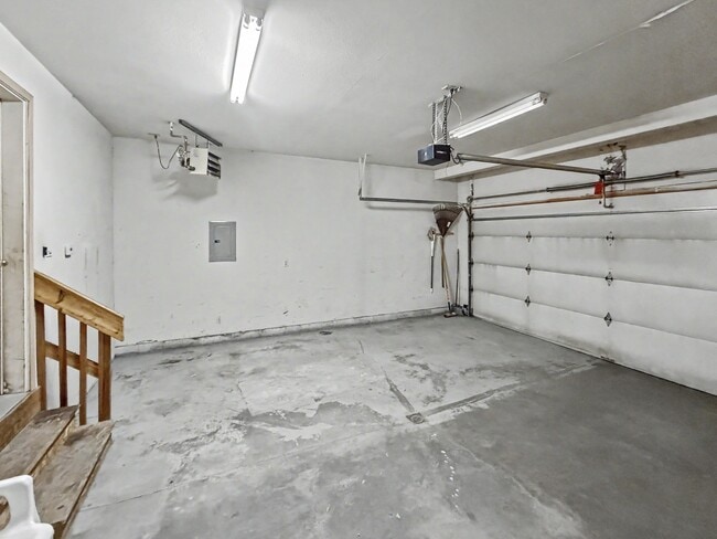 Building Photo - 7660 Boundary Ave
