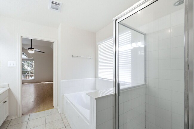 Building Photo - 4 Bedroom home with ZERO carpet close to RAFB