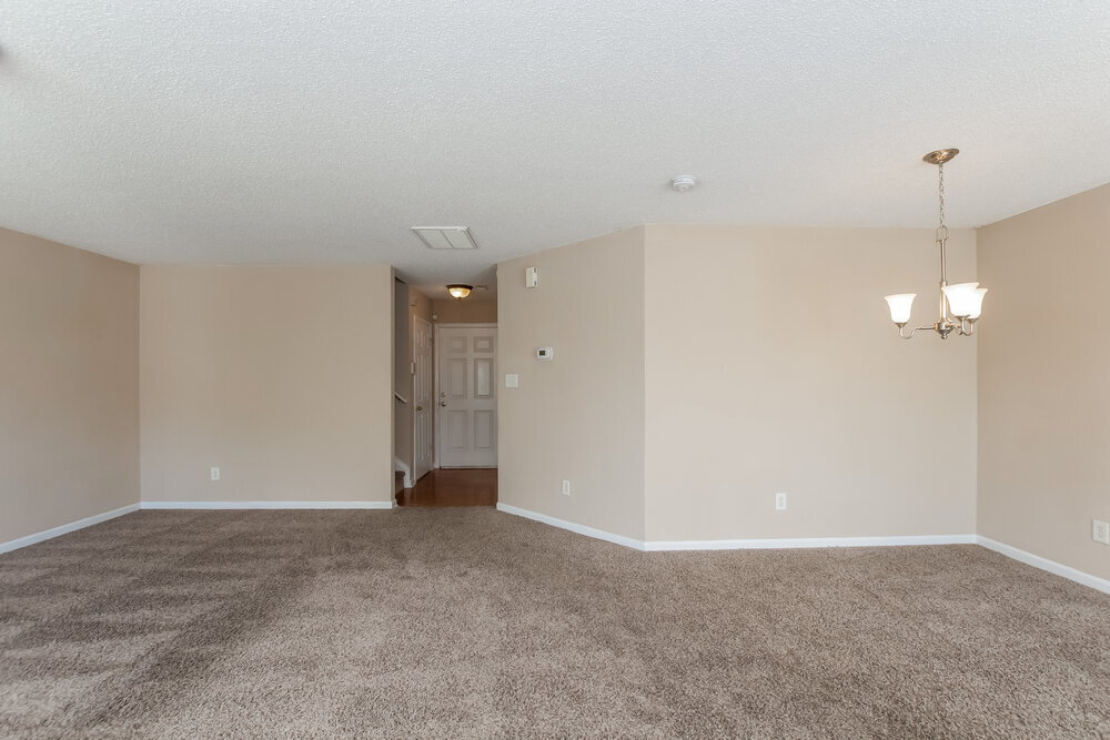 Building Photo - 10520 Pickerel Ln