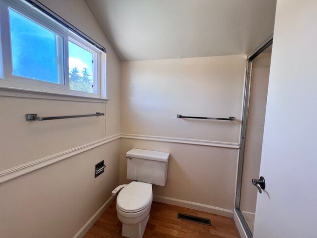 Building Photo - BRIGHT & SPACIOUS 3BD/2BA TOWNHOME IN PLEASANTON CA!!!