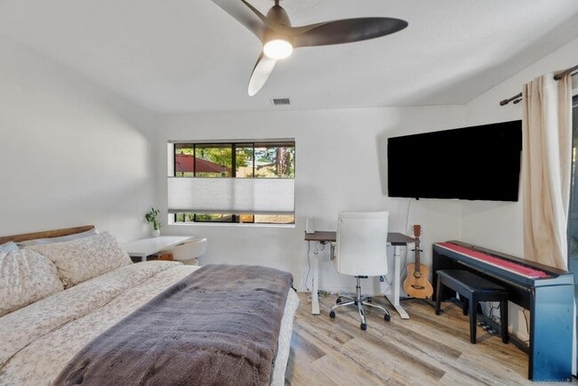 Building Photo - 1539 San Miguel Ave