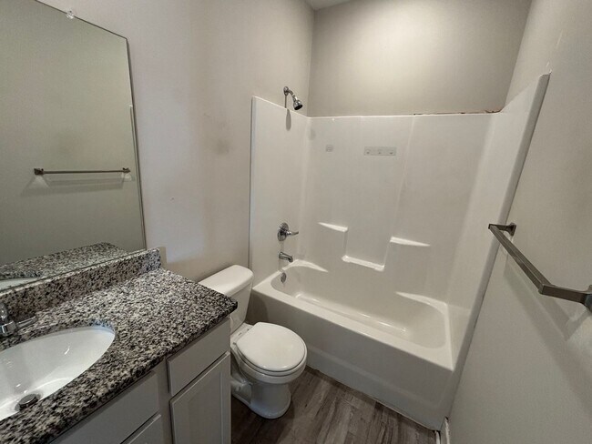 Building Photo - Spacious 3 Bed Home in Valley Center School District Near 53rd & Meridian