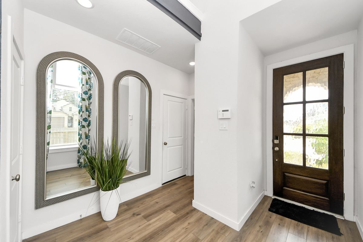 Building Photo - 15734 Autumn Sun Ct