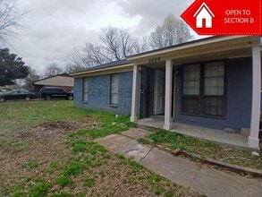 Building Photo - Newly renovated 3-bedroom, 1 bath home - Open To Section 8
