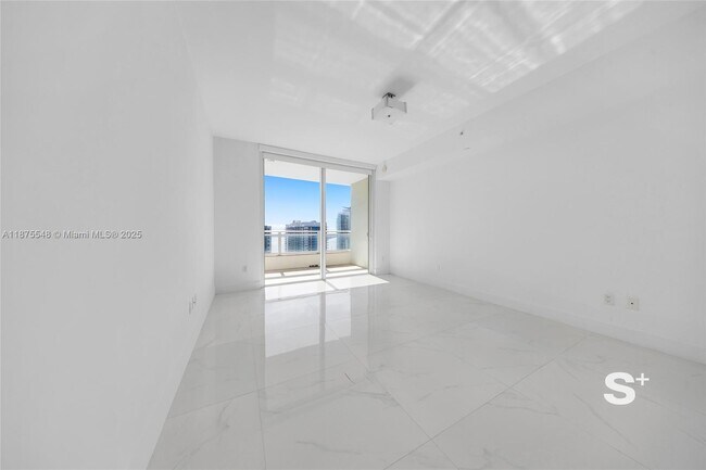 Building Photo - 1080 Brickell Ave