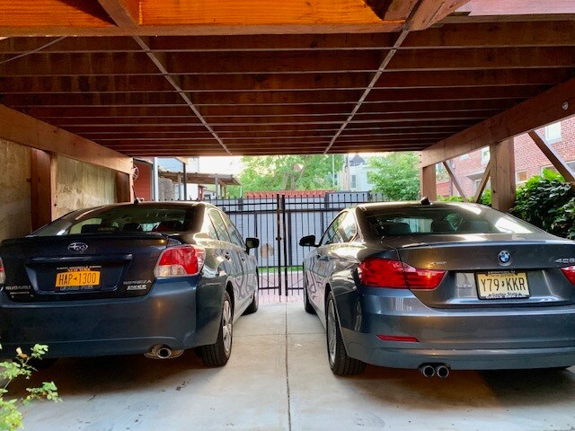 Building Photo - 2010 1st St NW