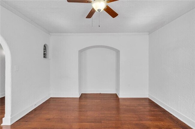 Building Photo - 4502 Pitt St