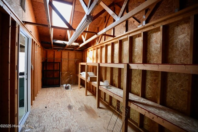 Building Photo - 308 Summit St