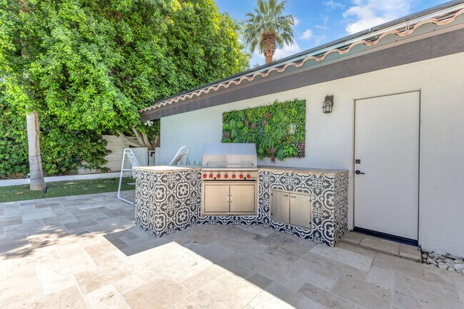 Building Photo - 45680 Vista Dorado Dr