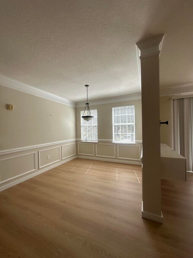 Building Photo - 225 Murcia Dr