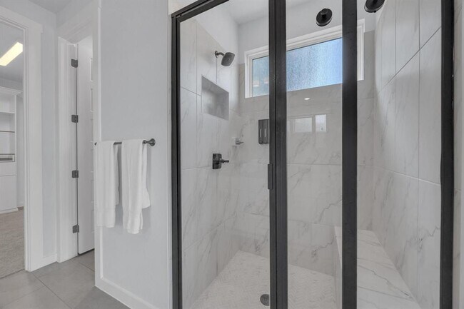 Building Photo - 6404 Mallord Brook Bend