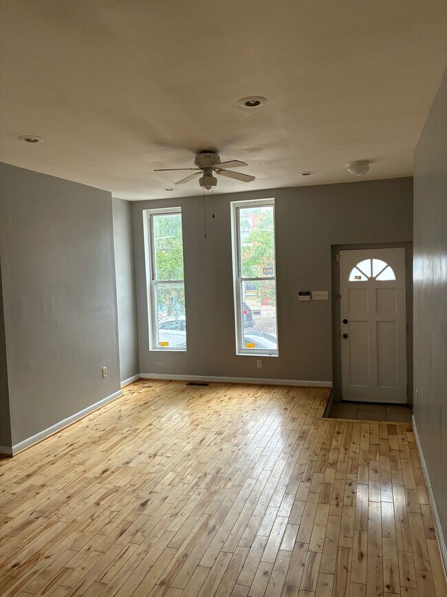 Building Photo - 122 N Patterson Park Ave