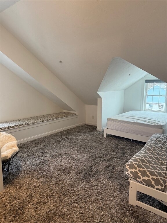 Building Photo - 176 Main St