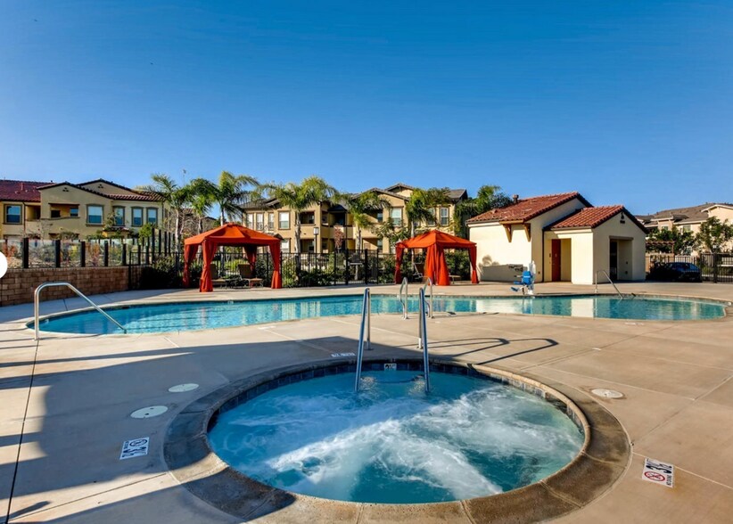 Building Photo - 6610 Canopy Ridge Ln