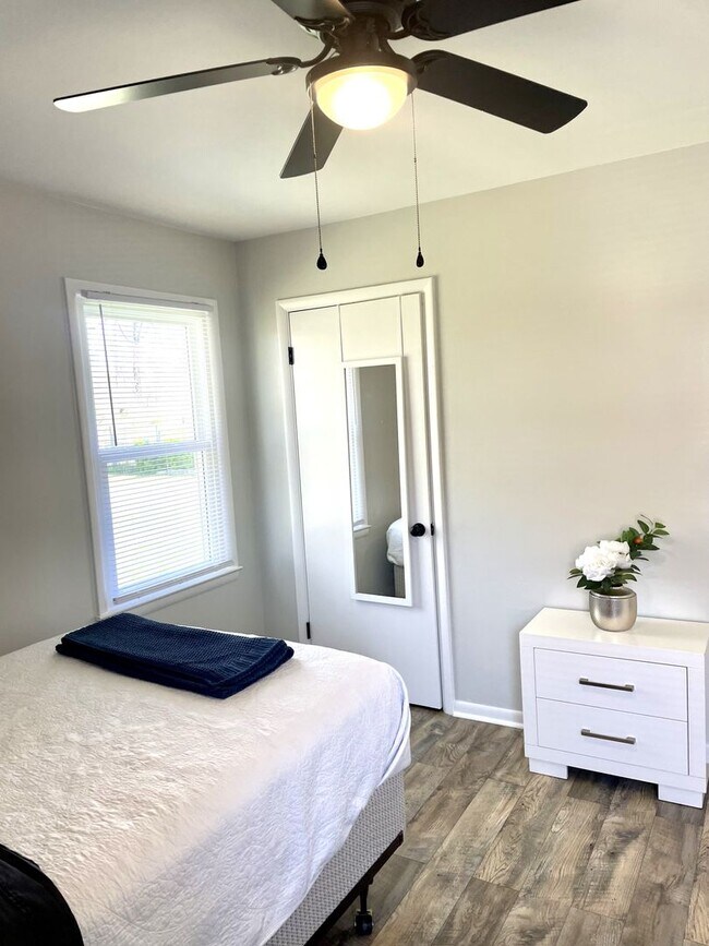 Building Photo - 214 Chapman Ln