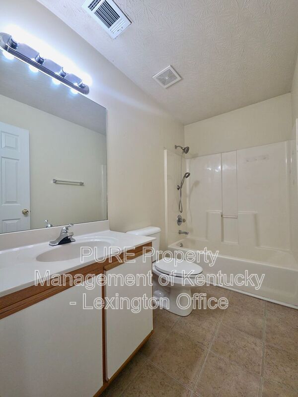 Building Photo - 168 Grinder Ct