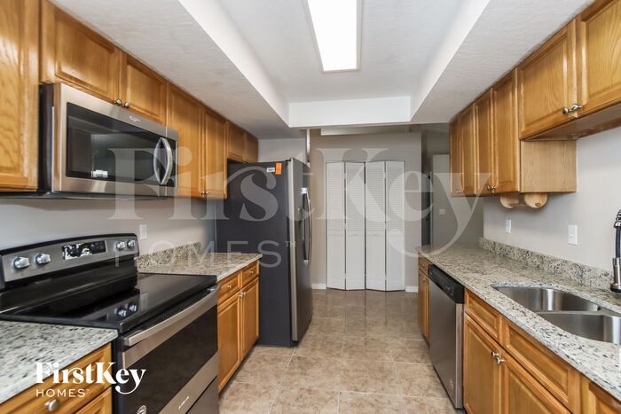 Building Photo - 419 Seahorse Cir SE