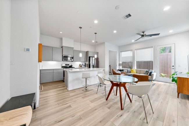 Building Photo - 1524 Ojeman Rd