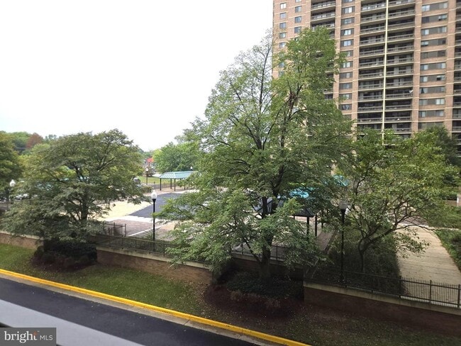 Building Photo - 5501 Seminary Rd