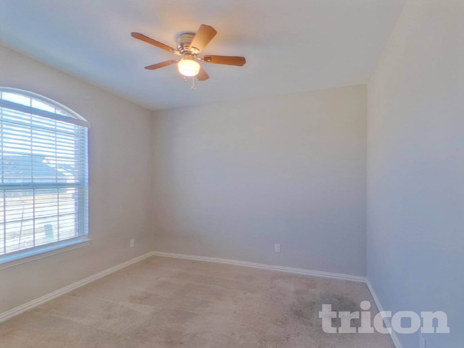 Building Photo - 231 Jenkinson Dr