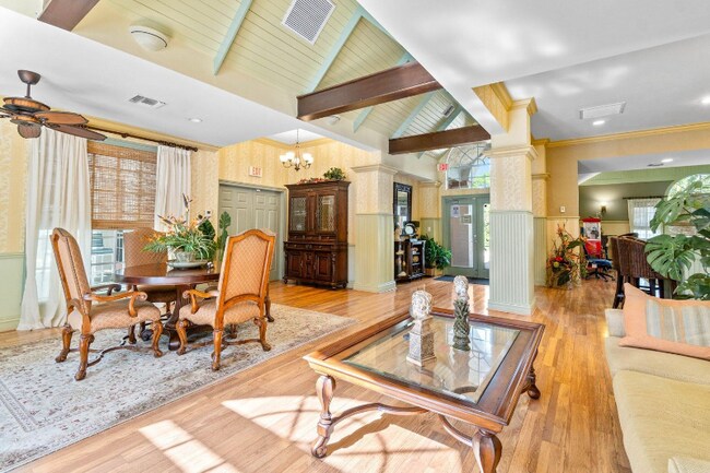Building Photo - 1125 Crystal Way