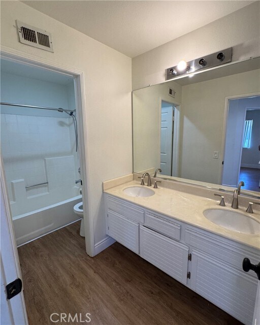 Building Photo - 3036 Fairgreen Ln