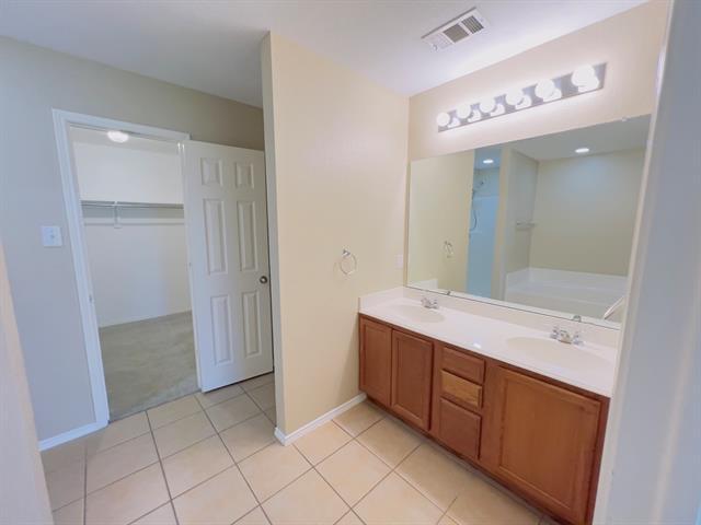 Building Photo - 1210 Antoinette Dr