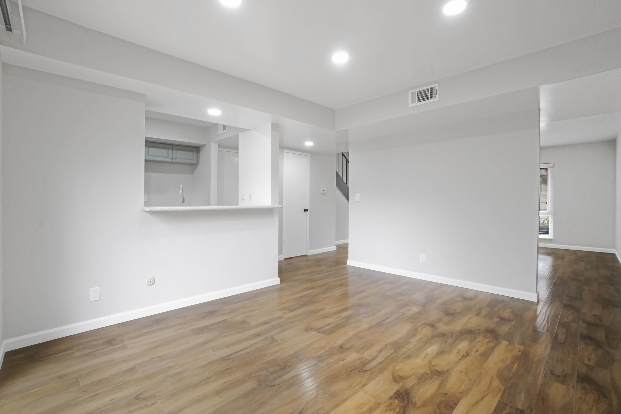 Building Photo - 3974 Tarrytown Ln