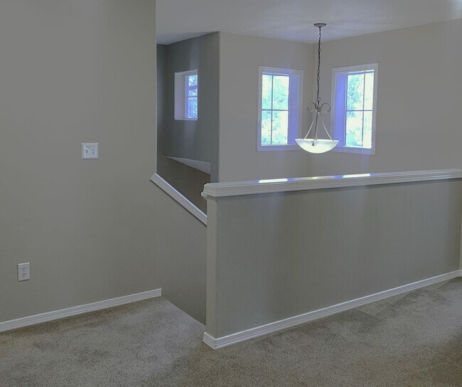 Building Photo - Beautiful Sherwood Home backs to Greenspac...