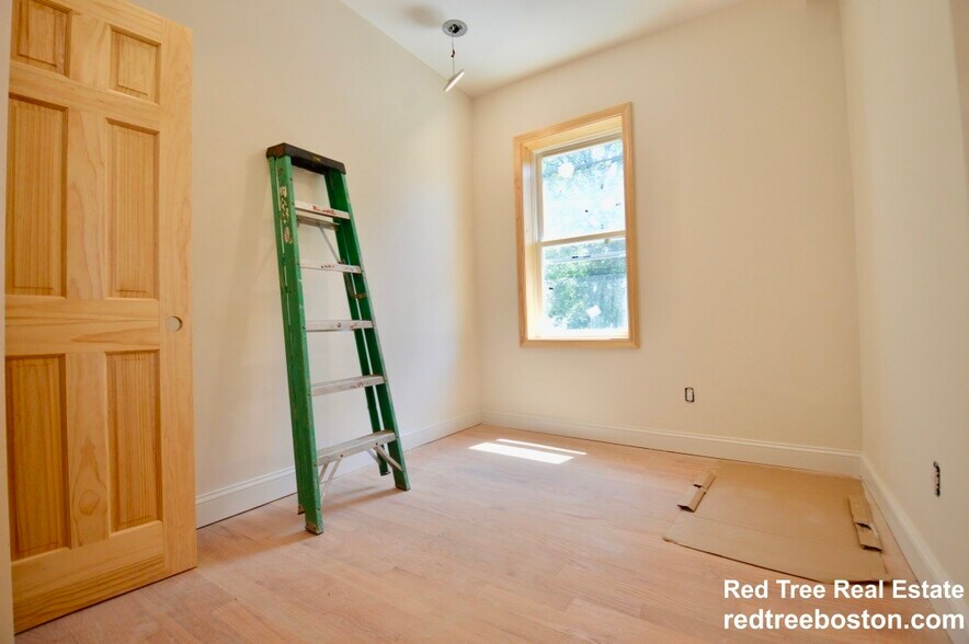 Building Photo - 20 Winthrop St