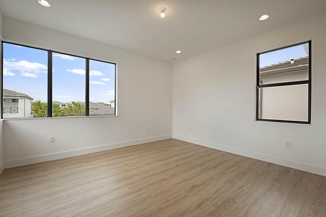 Building Photo - 17062 Watersprite Lakes Rd