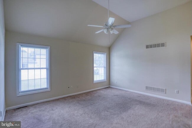 Building Photo - 98 Mystic Ln