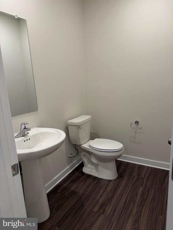 Building Photo - 7 Moran Pl