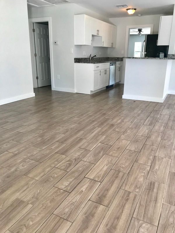 Building Photo - 824 Winters St