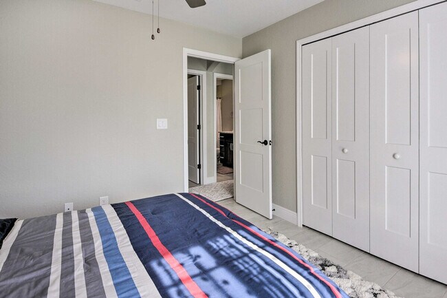 Building Photo - 2894 Maximo Rd