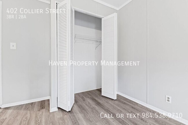 Building Photo - 402 Collier St