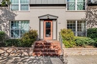 Building Photo - 5222 Fleetwood Oaks Ave