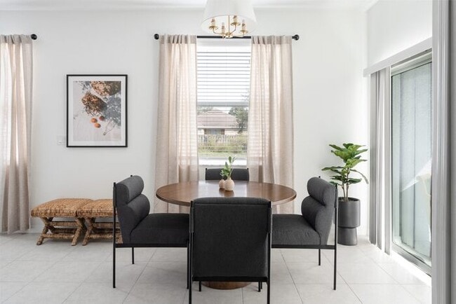 Building Photo - 37680 Leafside Ln