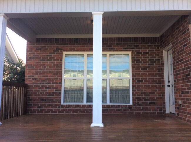 Building Photo - 1079 Grove Landing Ln