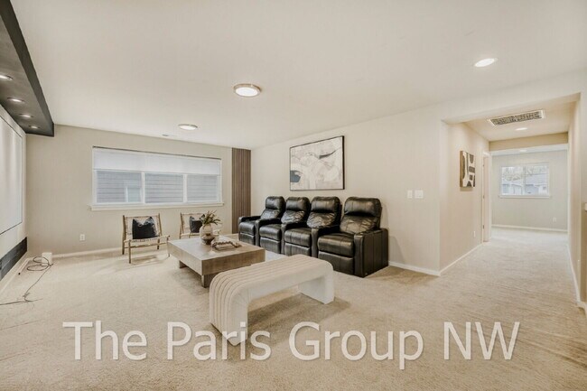 Building Photo - Luxury MainVue Maple Valley Home * UPGRADES * Central A/C * Theater Room * Outdoor Fireplace
