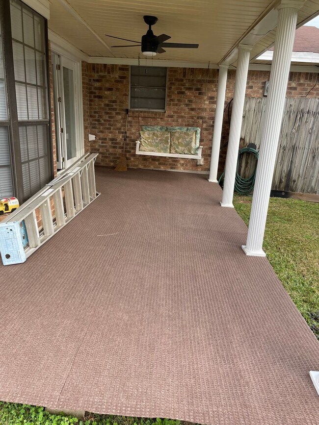 Building Photo - Beautiful 3 Bedroom Home in Southern Hills