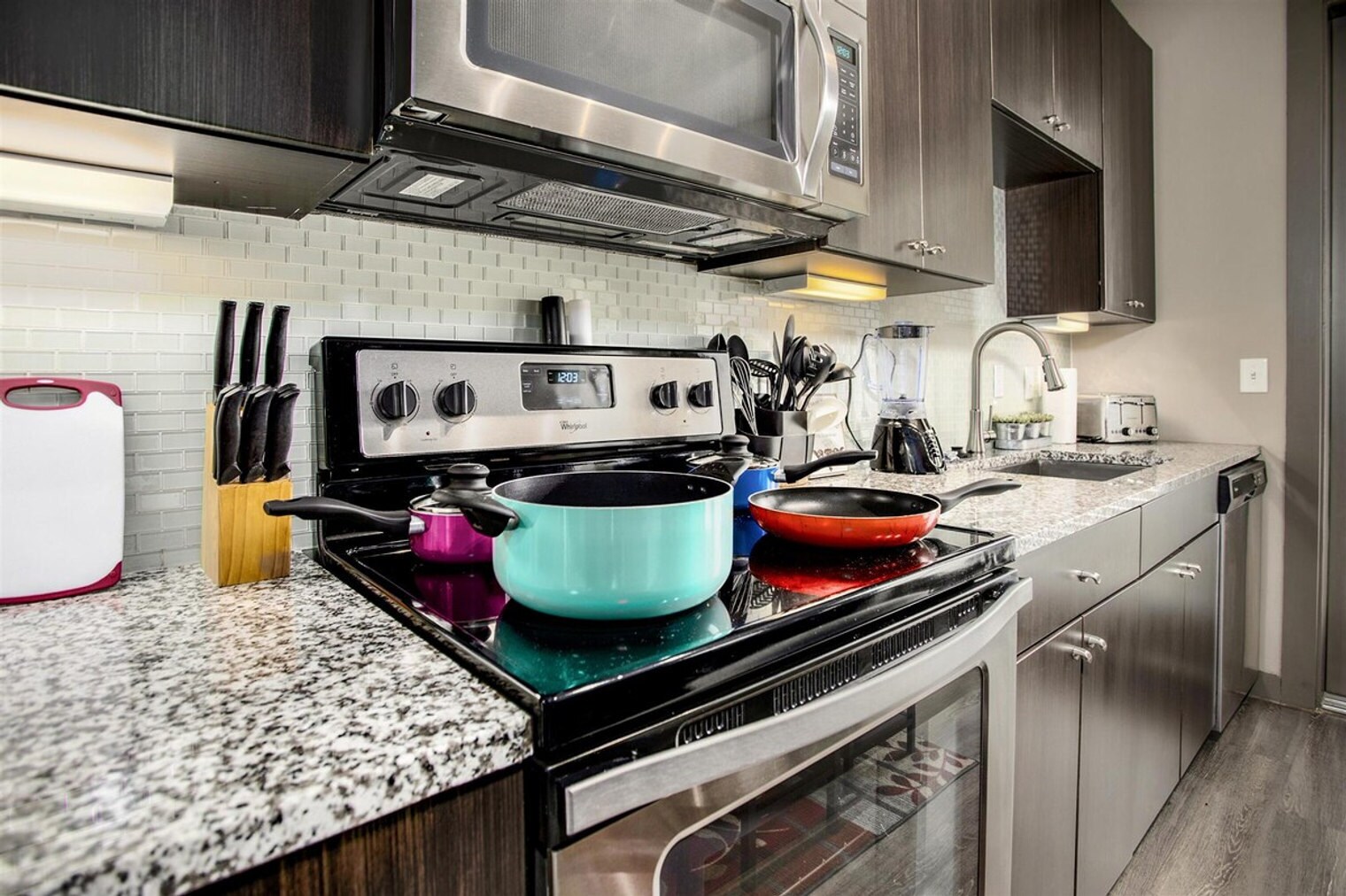 Building Photo - 1504 Braeswood Blvd