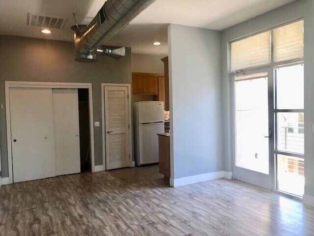 Building Photo - 289 3rd St