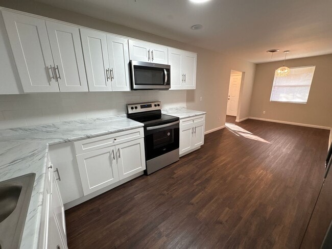 Building Photo - 2401 Boykin Rd