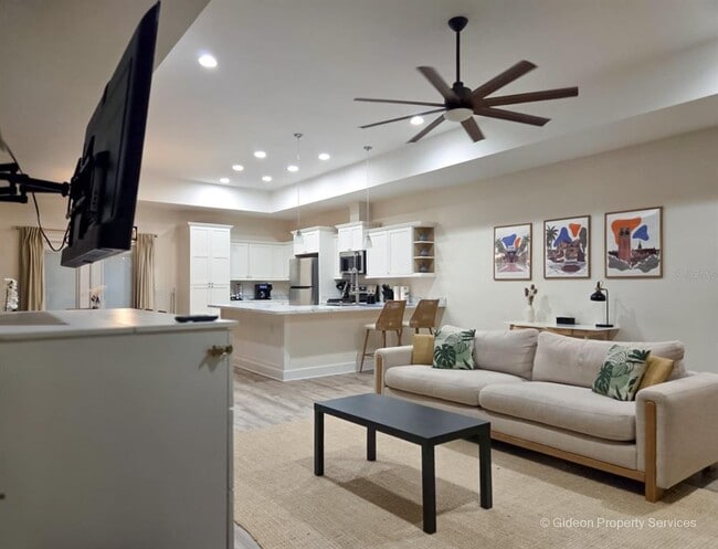 Building Photo - 4460 NW 19th St