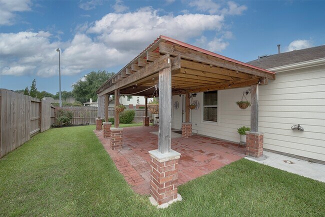Building Photo - 2753 Foster Hill Dr