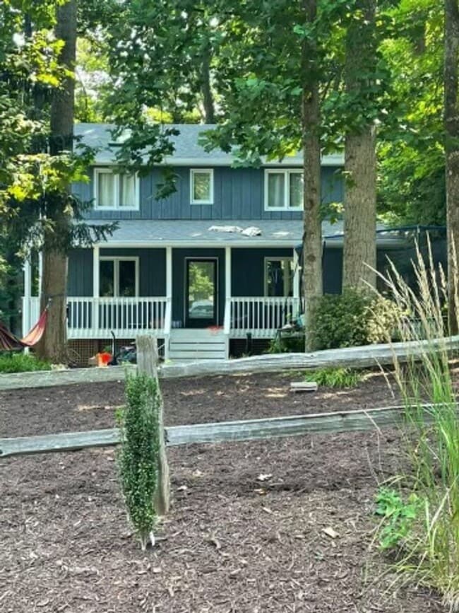 Primary Photo - 3 Bedroom || 3 Bathroom Home with Basement...