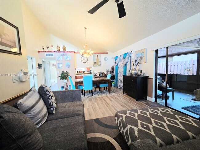 Building Photo - 8500 NW 31st Ct