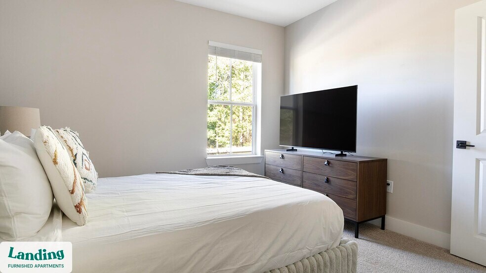 Building Photo - 1000 Forestview Dr