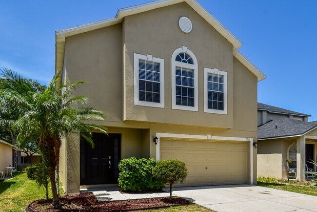 Building Photo - Inviting Two-Story Home in Ruskin	, FL